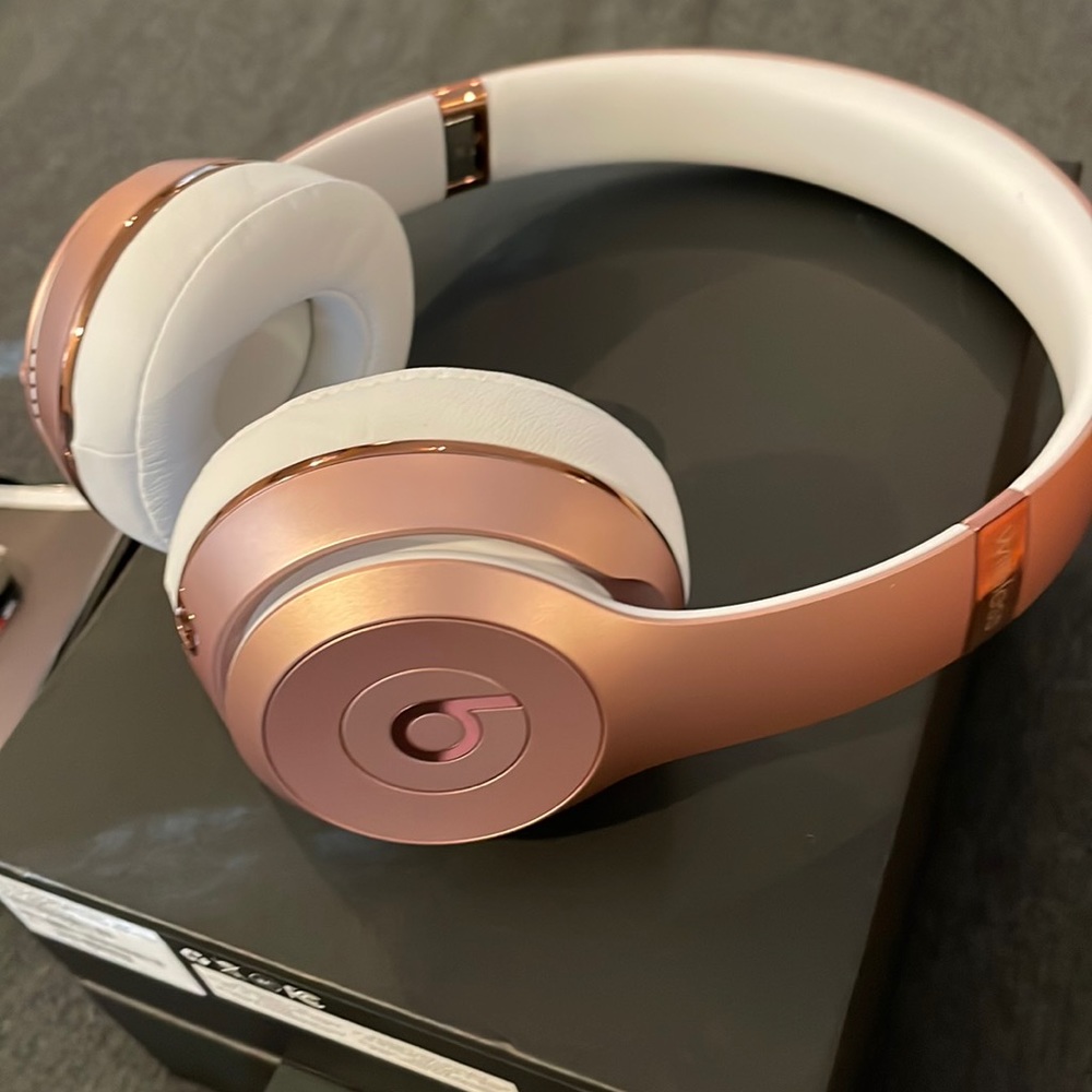 Beats Solo 3 wireless headphones in rose gold